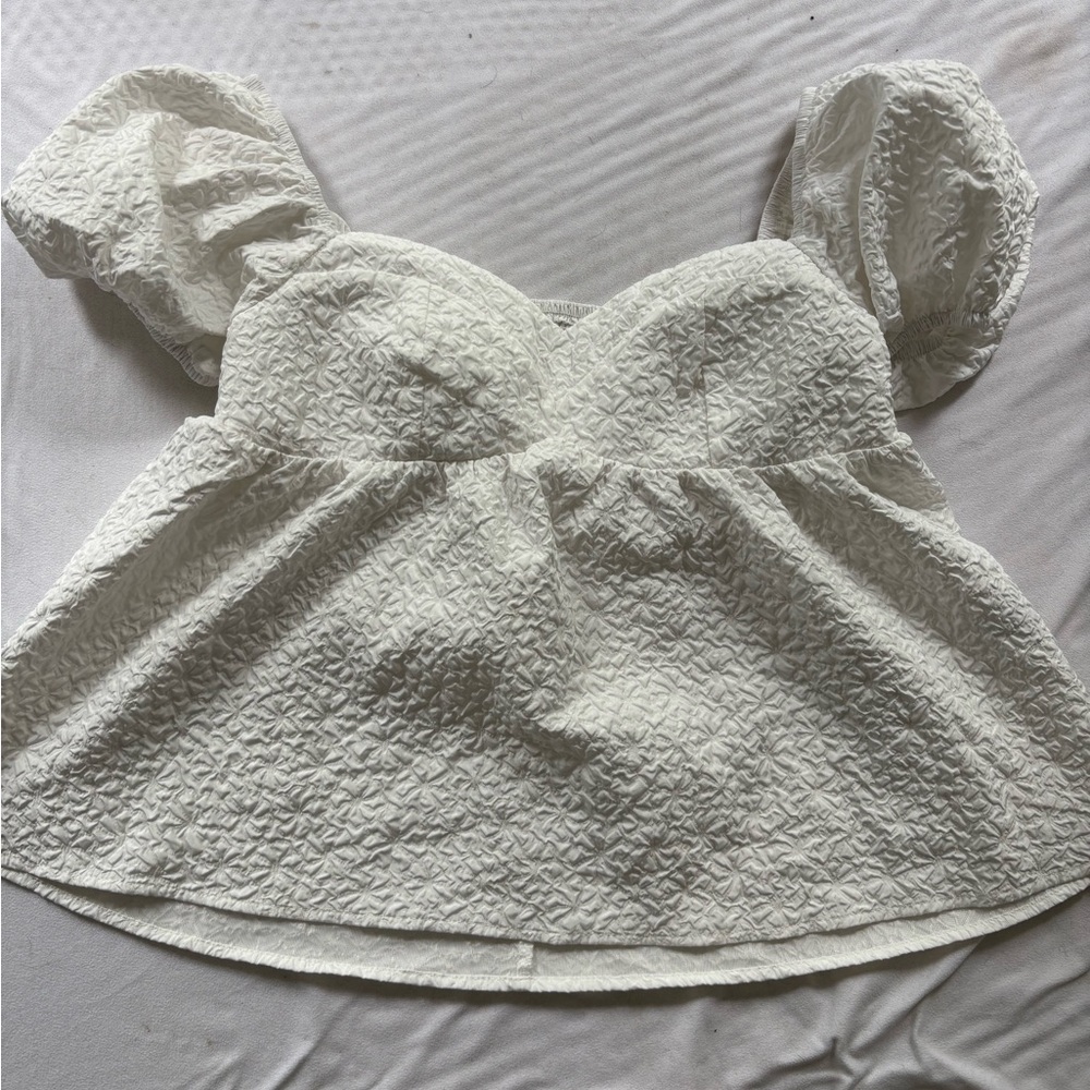 SHEIN Cream Puff Sleeve Ruffled Blouse